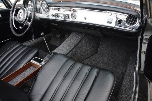 1966 Mercedes-Benz 230SL Roadster