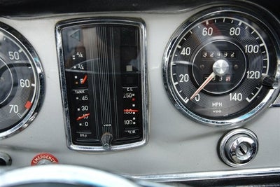 1966 Mercedes-Benz 230SL Roadster