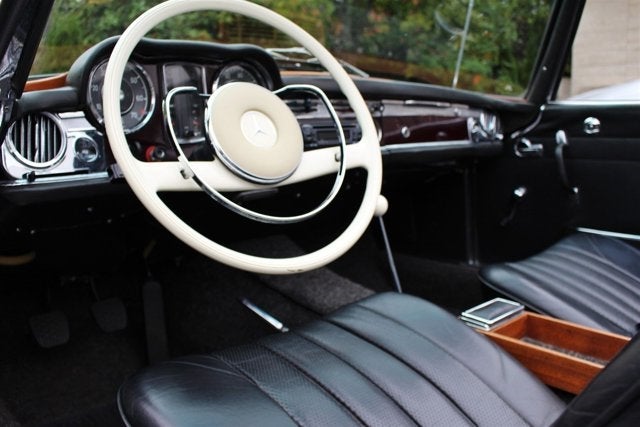 1967 Mercedes-Benz 230SL Convertible
