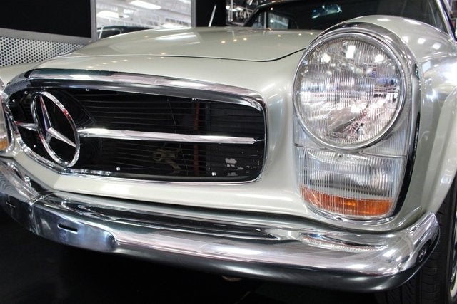 1967 Mercedes-Benz 250SL Roadster