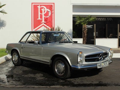 1967 Mercedes-Benz 250SL Roadster