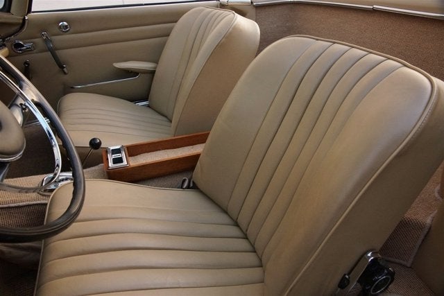 1967 Mercedes-Benz 250SL Roadster