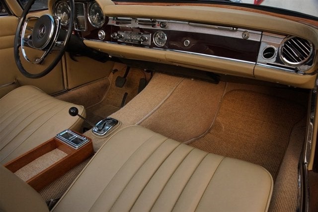 1967 Mercedes-Benz 250SL Roadster