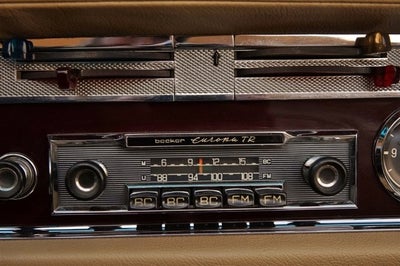 1967 Mercedes-Benz 250SL Roadster