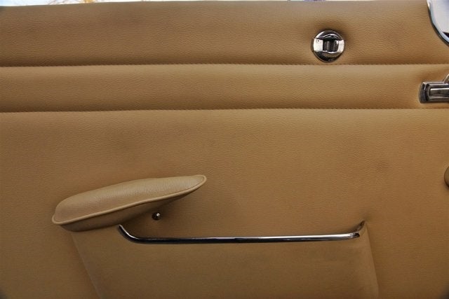 1967 Mercedes-Benz 250SL Roadster