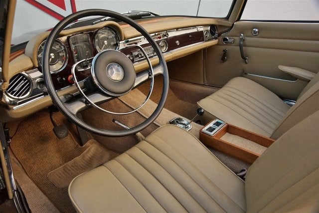 1967 Mercedes-Benz 250SL Roadster