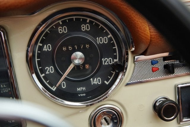 1971 Mercedes-Benz 280SL Roadster