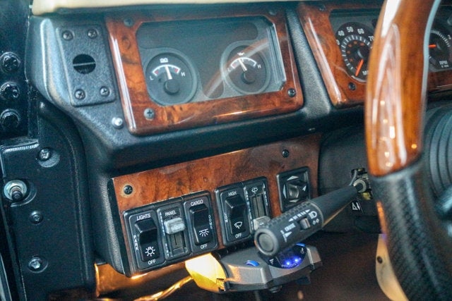 2001 AM General Hummer H1