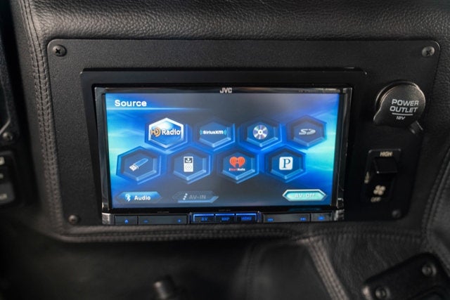 2001 AM General Hummer 4-Passenger Wgn Enclosed