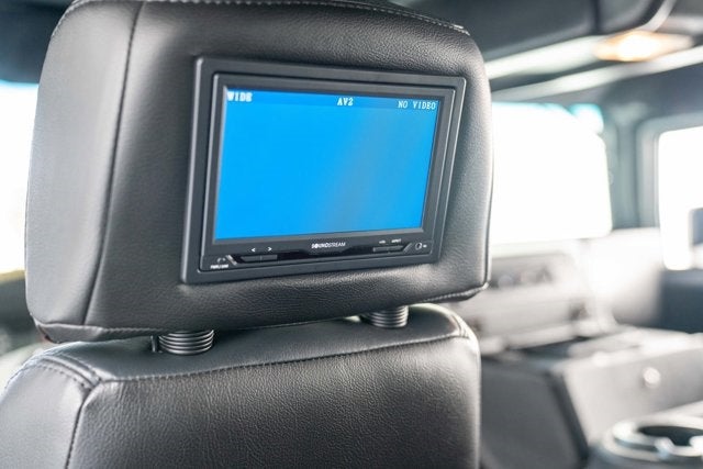 2001 AM General Hummer 4-Passenger Wgn Enclosed