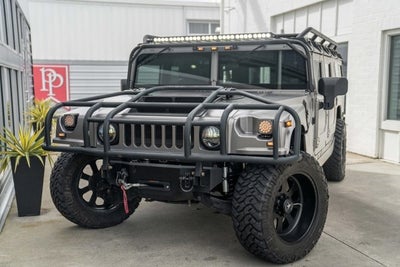 2001 AM General Hummer 4-Passenger Wgn Enclosed