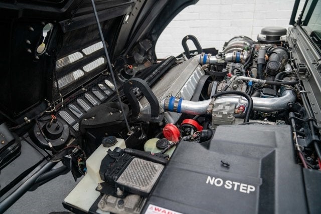 2001 AM General Hummer 4-Passenger Wgn Enclosed