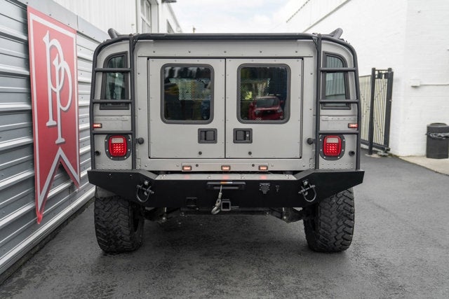 2001 AM General Hummer 4-Passenger Wgn Enclosed