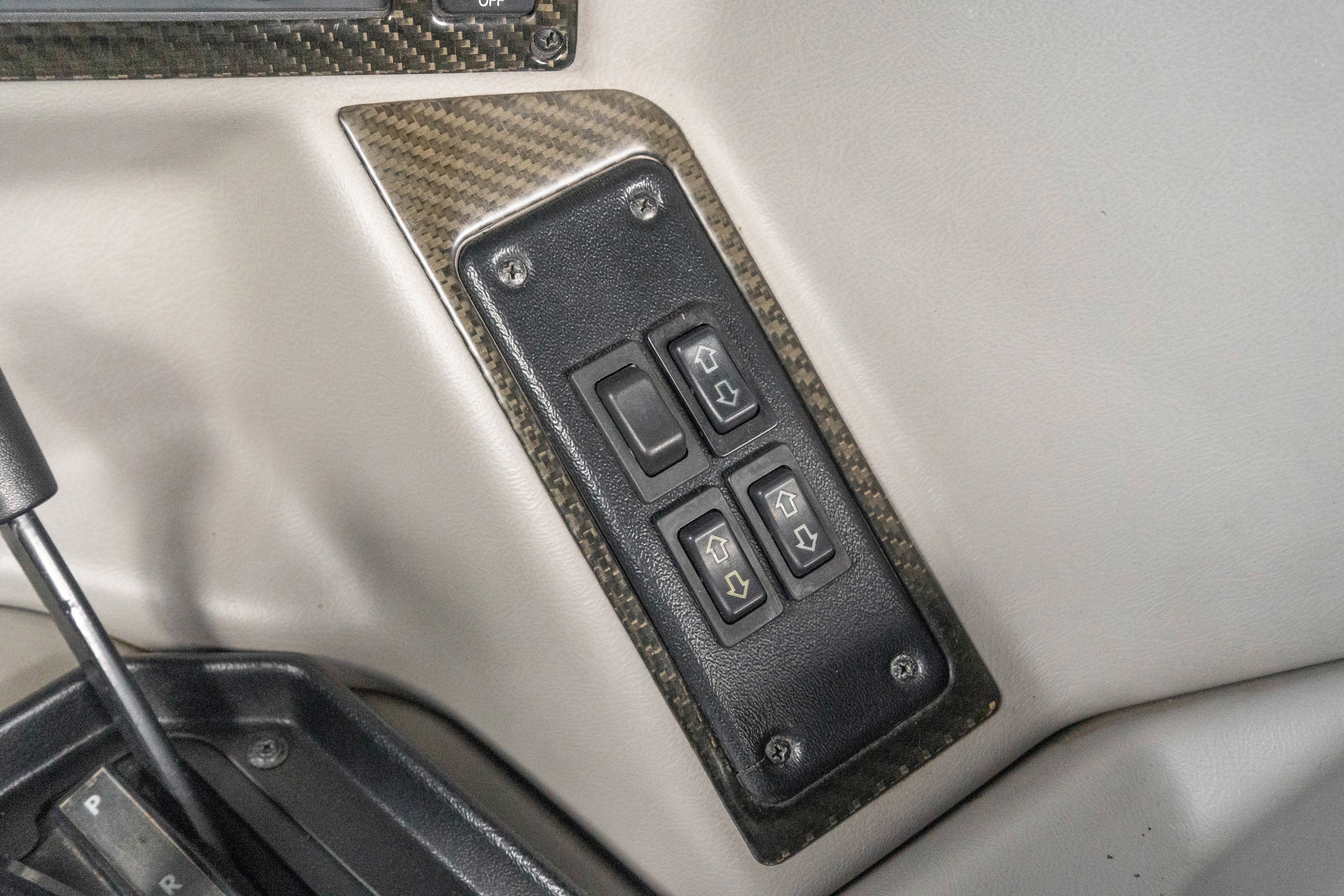 2000 AM General Hummer 4-Passenger Open Top Hard Doors