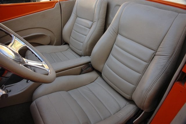 1933 Ford Roadster Hot-Rod Re-Creation