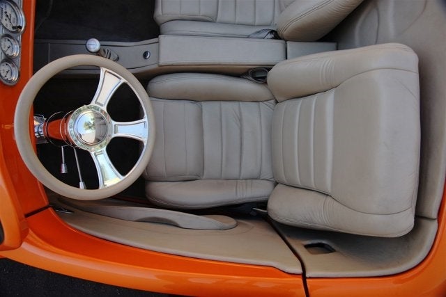 1933 Ford Roadster Hot-Rod Re-Creation