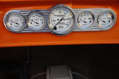 1933 Ford Roadster Hot-Rod Re-Creation