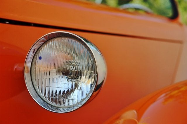 1933 Ford Roadster Hot-Rod Re-Creation