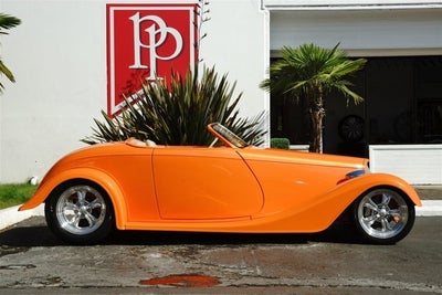 1933 Ford Roadster Hot-Rod Re-Creation