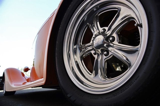 1933 Ford Roadster Hot-Rod Re-Creation