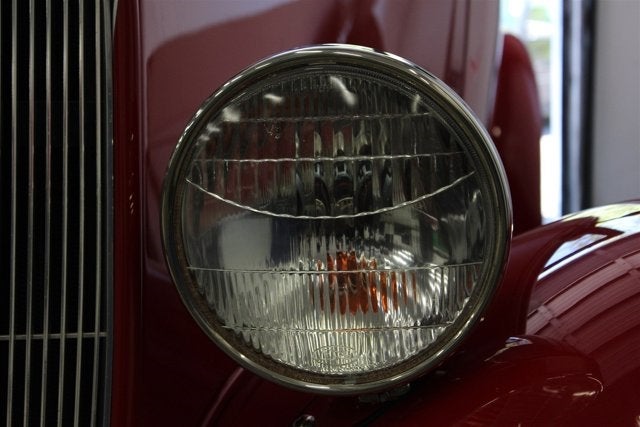 1933 Ford Custom Roadster Base