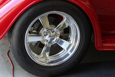 1933 Ford Custom Roadster Base