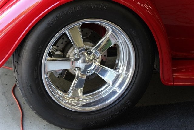 1933 Ford Custom Roadster Base