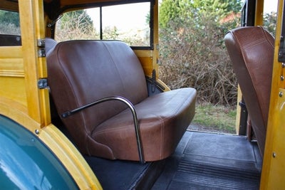 1940 Ford Deluxe Station Wagon