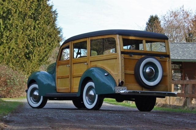 1940 Ford Deluxe Station Wagon
