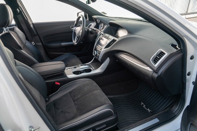 2020 Acura TLX w/A-Spec Pkg