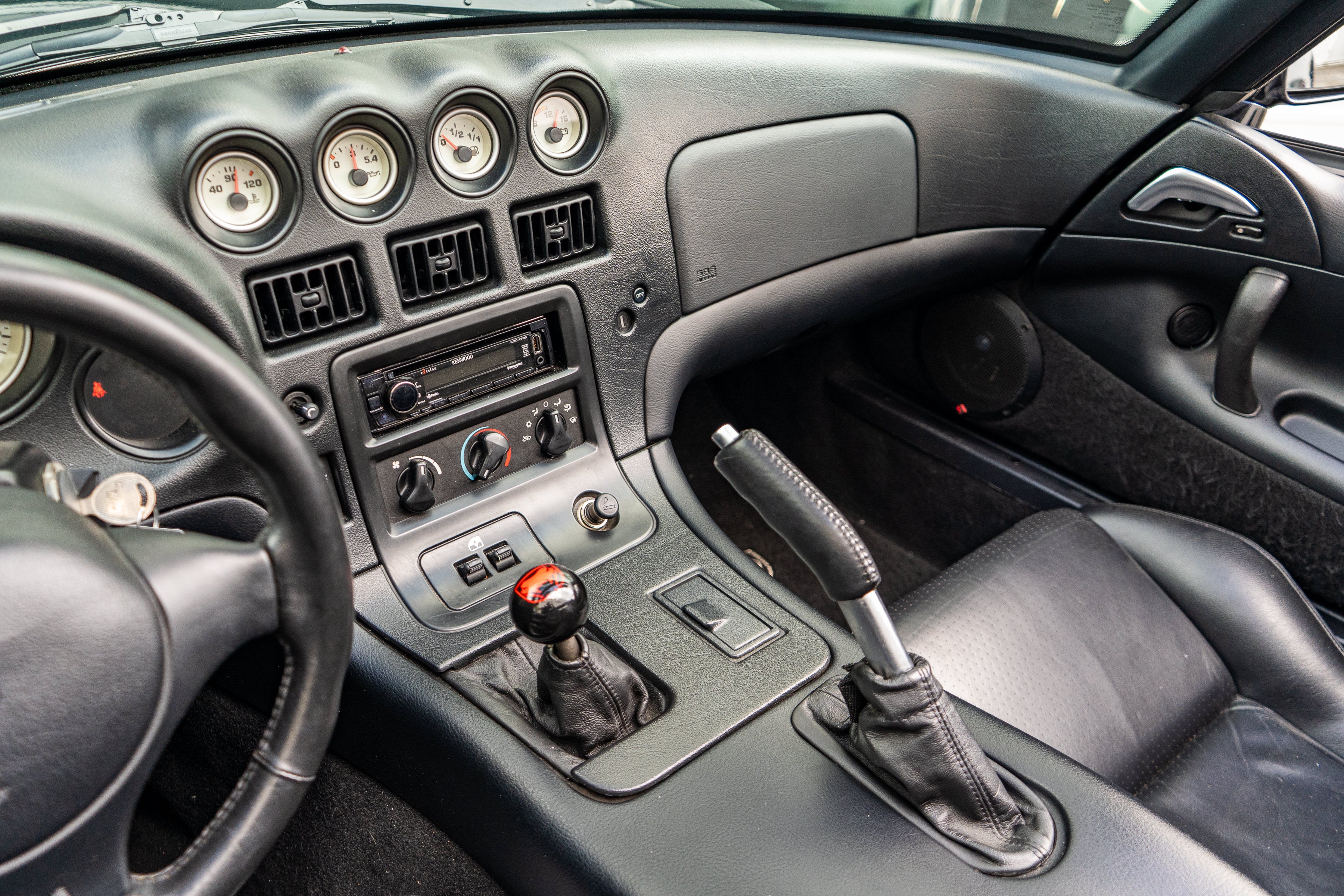 2000 Dodge Viper RT/10
