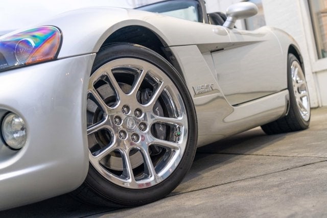 2003 Dodge Viper SRT-10