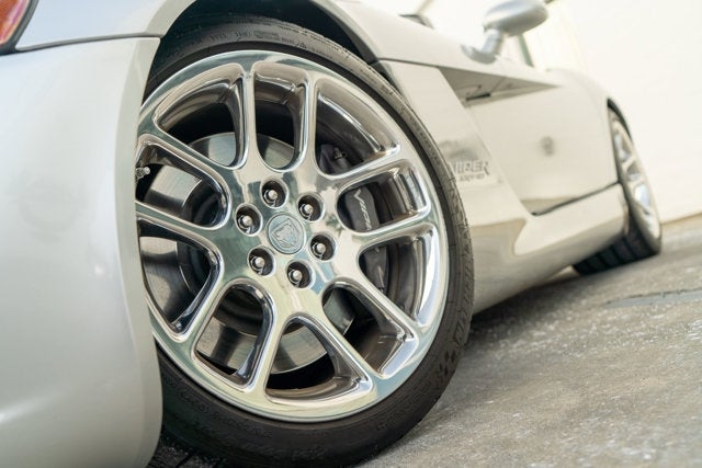 2003 Dodge Viper SRT-10