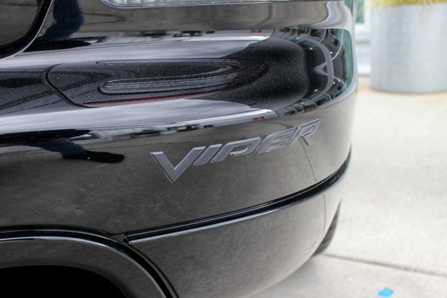 2005 Dodge Viper SRT10