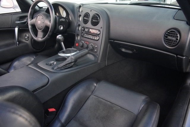 2004 Dodge Viper SRT10