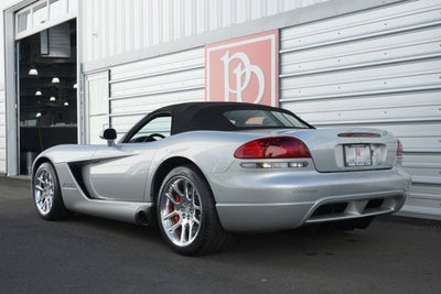 2004 Dodge Viper SRT10