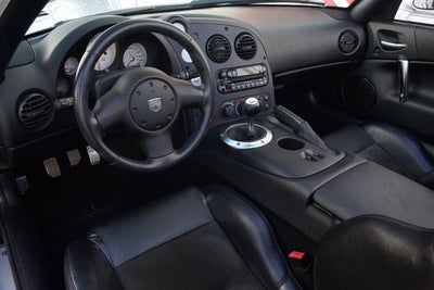 2004 Dodge Viper SRT10