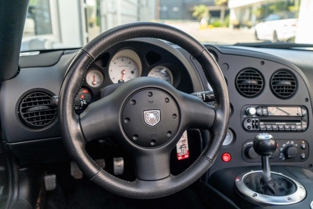 2004 Dodge Viper SRT10