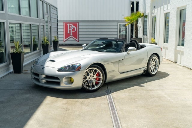 2004 Dodge Viper SRT10