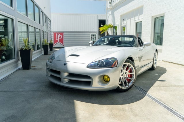 2004 Dodge Viper SRT10