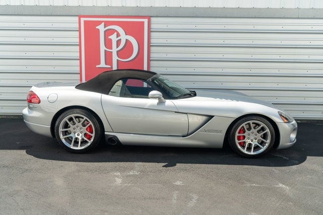 2004 Dodge Viper SRT10