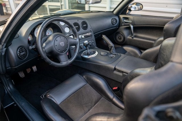 2004 Dodge Viper SRT10