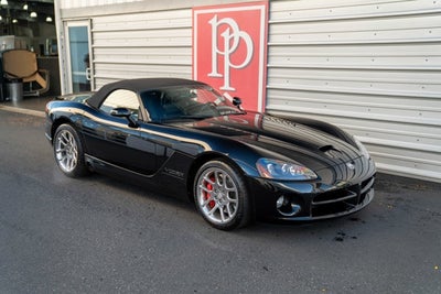 2004 Dodge Viper SRT10
