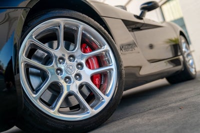 2004 Dodge Viper SRT10