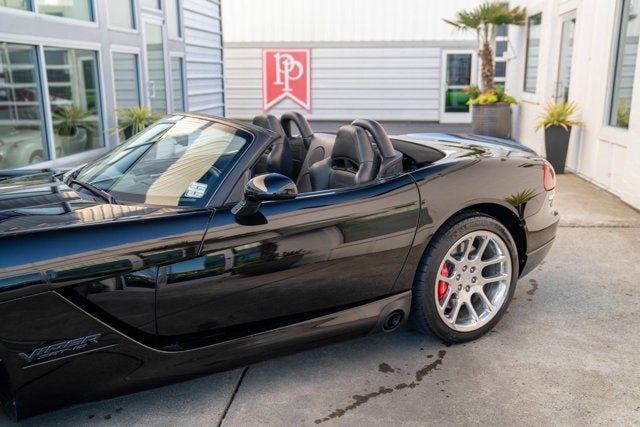 2004 Dodge Viper SRT10