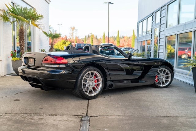 2004 Dodge Viper SRT10