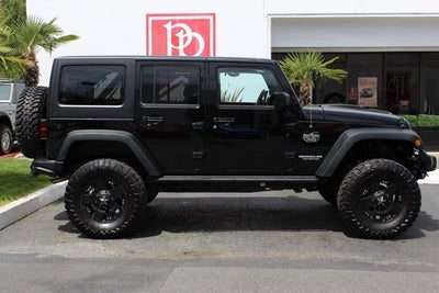 2012 Jeep Wrangler Unlimited Call of Duty MW3 Edition