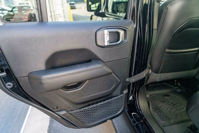 2021 Jeep Wrangler Unlimited Sahara Altitude