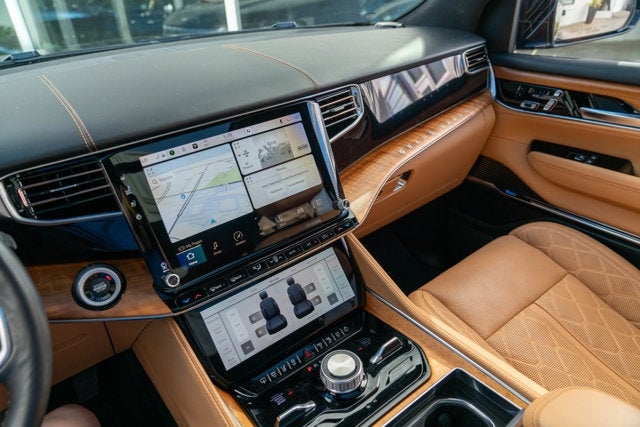 2022 Jeep Grand Wagoneer Series III