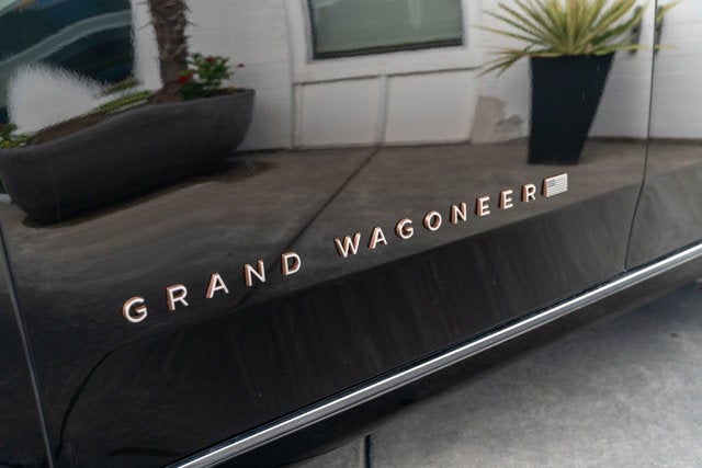 2022 Jeep Grand Wagoneer Series III